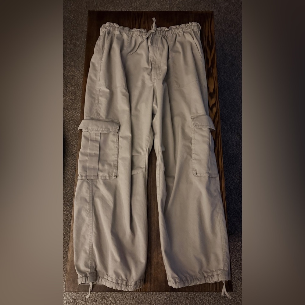 Abercrombie & Fitch Beige Cargo Jogger Pants